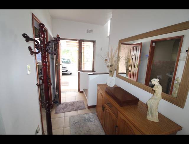 3 BEDROOM DUPLEX FOR SALE IN ESCOMBE